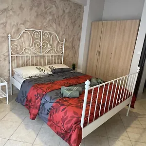 verificați disponibilitatea